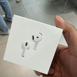 AirPod 4s