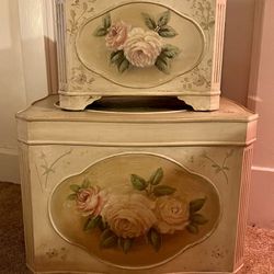 FURNITURE | Hand-painted Trunks