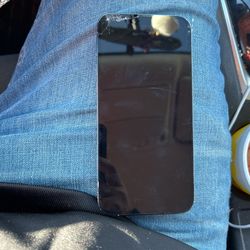 Broken iPhone 13 Pro Max 