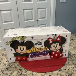 Popmart Mickey Family Cute Together