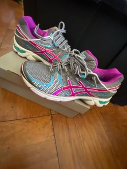 New ASICS  women’s sneakers 9.5
