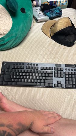 Logitech G915 X Lightspeed tactile keyboard