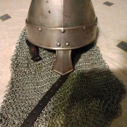 Helmet and butted ring coif