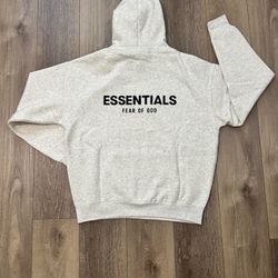 🔥 FEAR OF GOD ESSENTIALS HOODIE – LIGHT OATMEAL – SIZE XXS (NEW)