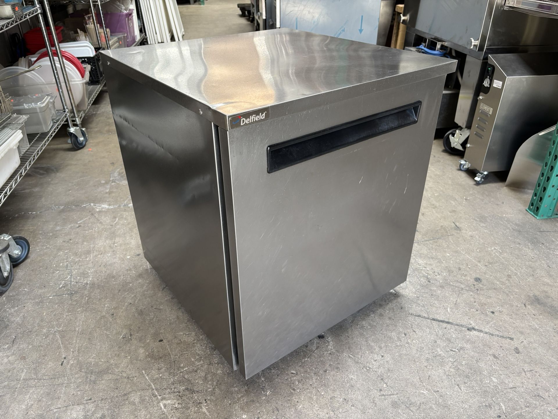 1 Door Stainless Steel NSF USA Commercial Restaurant Refrigerator Cooler Lo Profile 32” Tall 27” Wide Like New Works Great