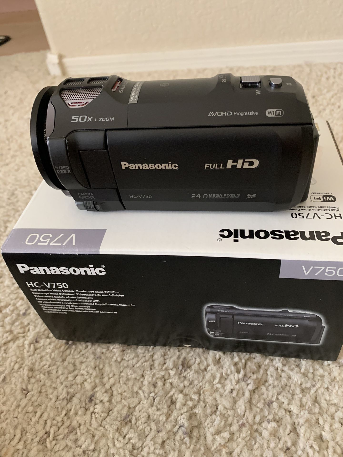 Panasonic HC-V750 Full HD Handheld Camcorder Video Camera