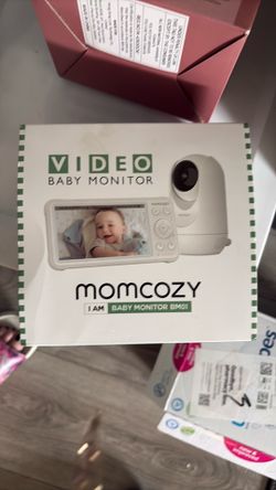 Mom cozy video baby monitor