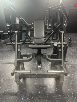 Leg extension Machine