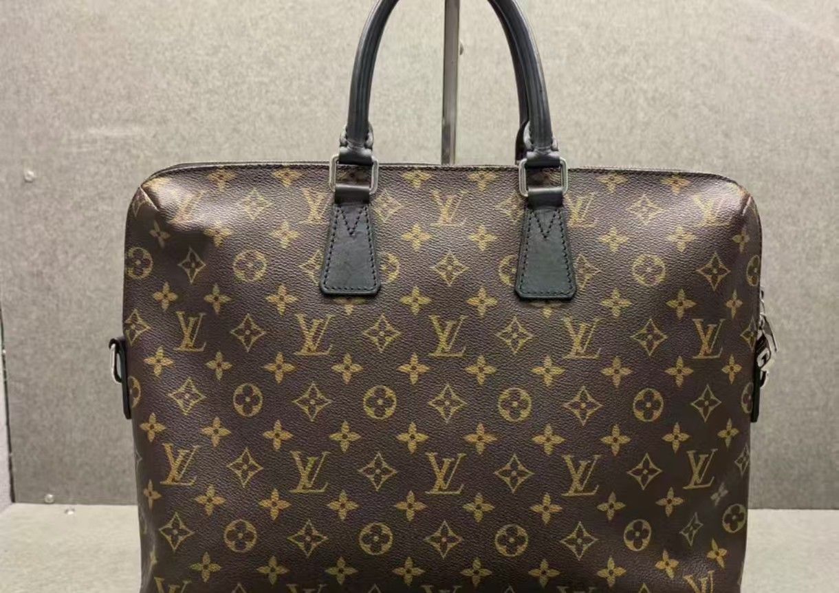 Louis Vuitton vintage pattern handbag