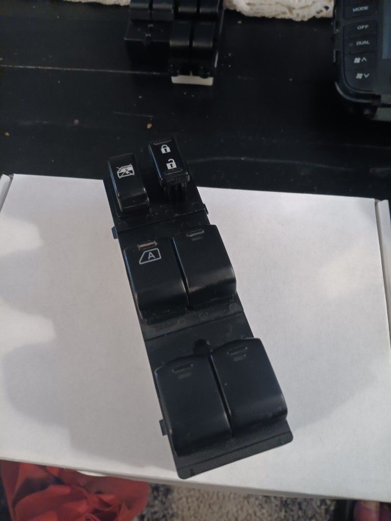 Master WINDOW SWITCH NISSAN/INFITI