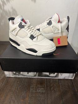 Jordan 4