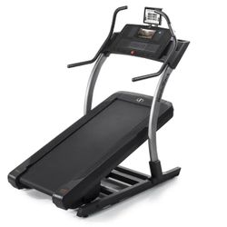 Like new condition Nordictrack X11i incline trainer - can deliver 