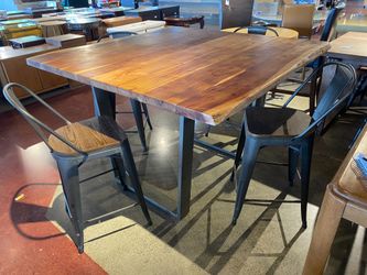 Minimal Live Edge Dining Table w/ 4 Stools