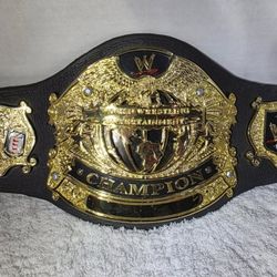 WWE Wrestling Foam Undisputed Championship Belt 2002 Jakks Pacific