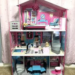 5 Foot KidKraft Wooden Breanna Dollhouse for 18" Dolls with everything on the photo