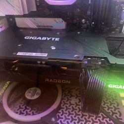 GIGABYTE Radeon RX 7600 XT Gaming OC 16G