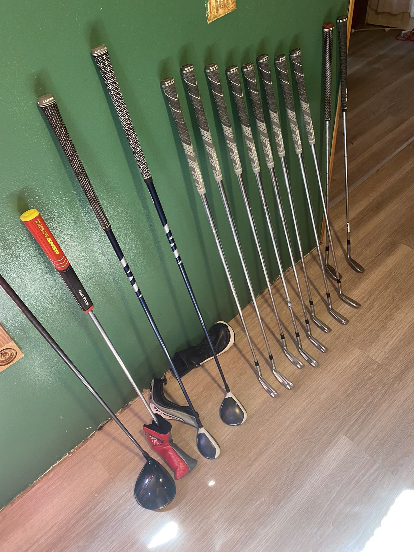 Newer Golf Set