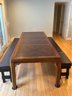 DREXEL Chippendale Asian Influenced Mahogany Dining Table