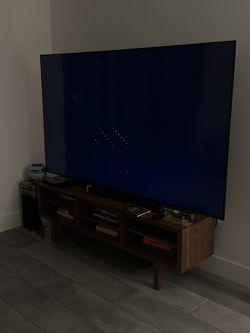 TV and Furniture