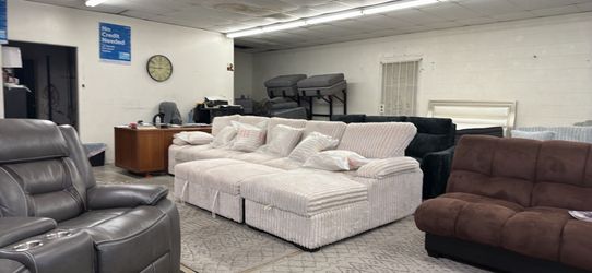New X-Large sleeper sectional couch / free delivery