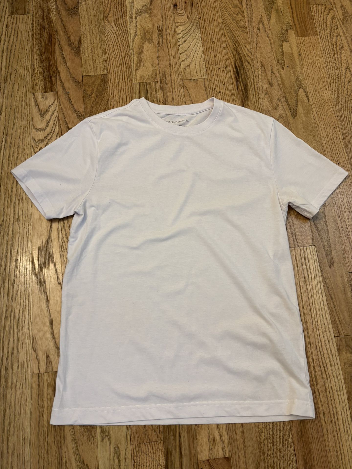 Banana Republic Premium Wash White Tee - Size S