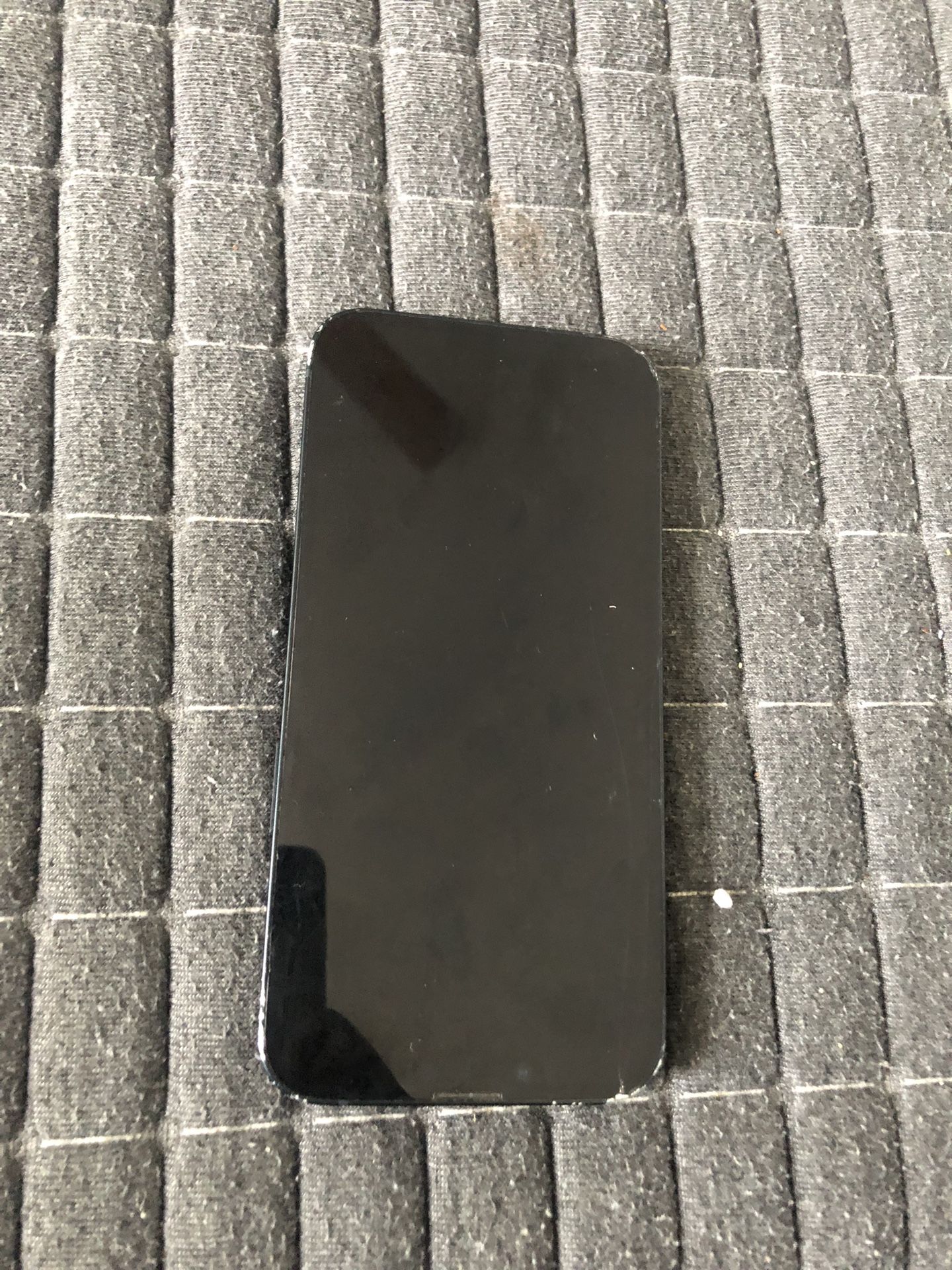 iPhone 14 e sim