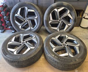 OEM Hyundai Rims and Tires 19inch 5x114.3