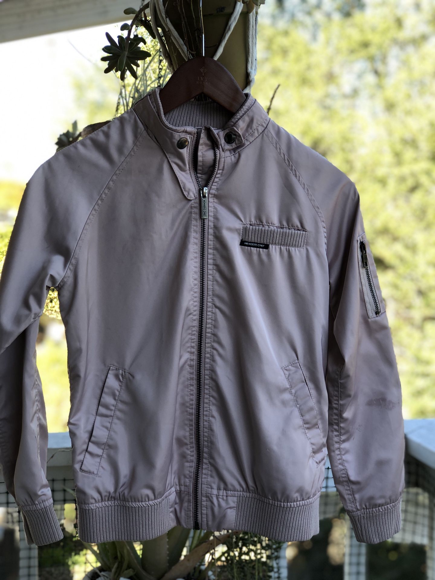 VINTAGE MEMBERS ONLY SATIN BOMBER JACKET