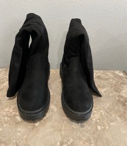 Women’s Size 8 Boots PRICE IS FIRM!!!!