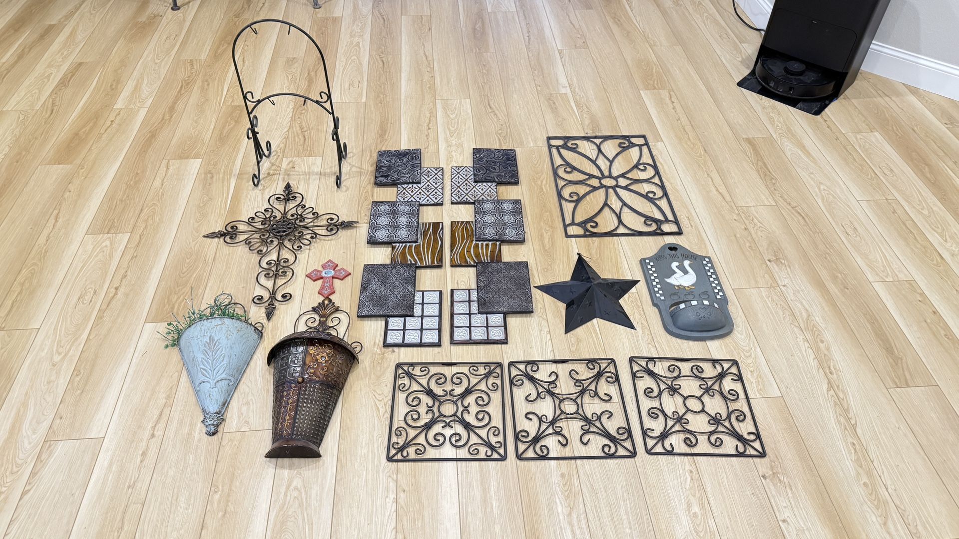 Metal Interior/Exterior Wall Decor Garden Decor