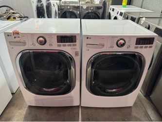 LG Washer And Gas Dryer Set