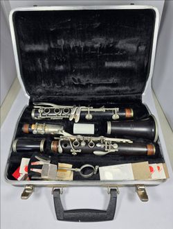 Selmer Signet Special Clarinet with Case & Extras - Made In The USA
