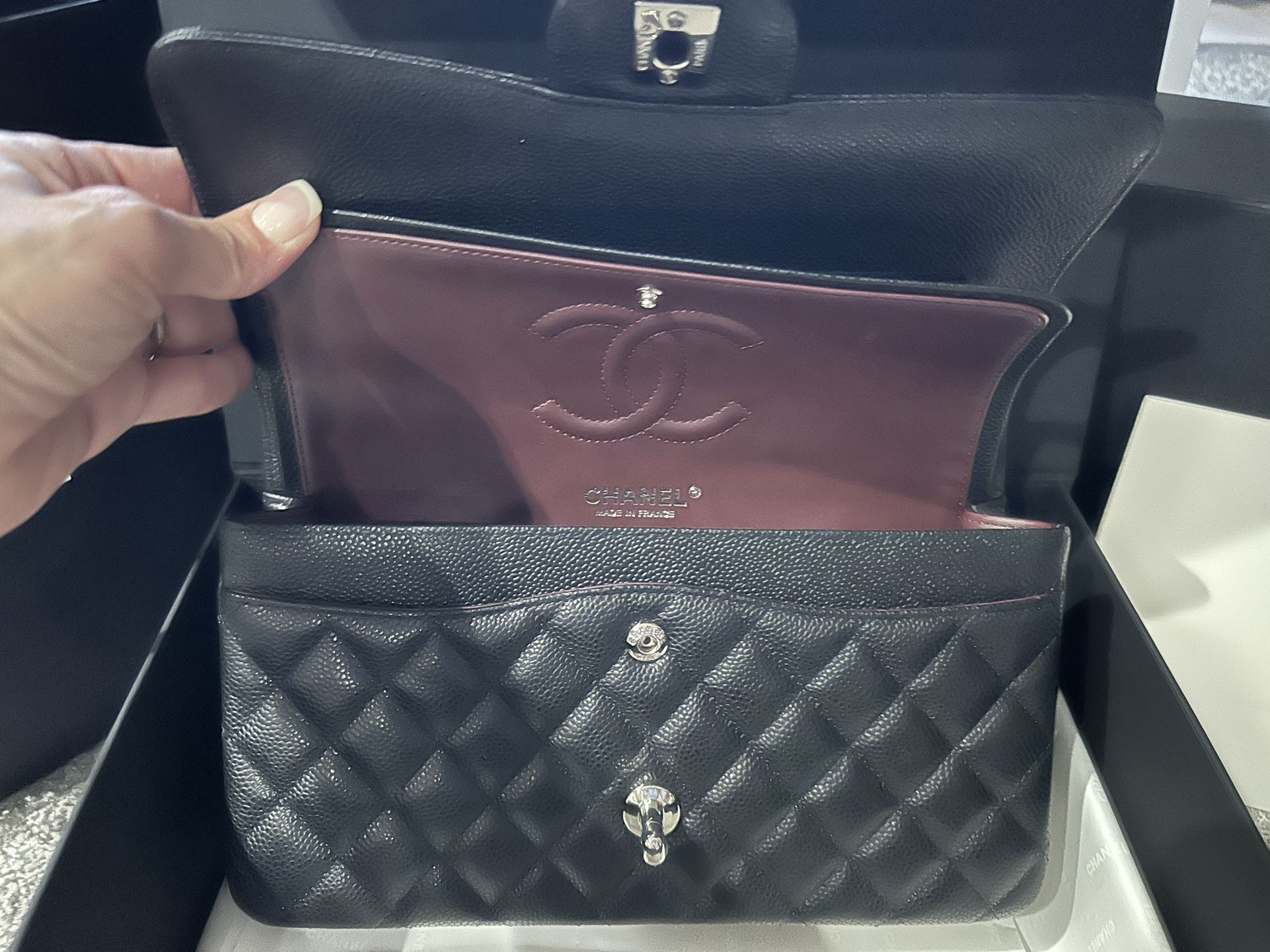 Brand new authentic Chanel Bag for Sale in Boynton Beach, FL