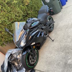 Motorcycle - Kawasaki Ninja