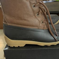 Boys Sperry Snow boots 