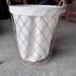 Laundry Basket/Hamper