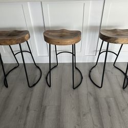 3 Barstools
