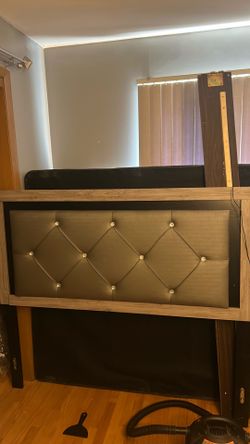 Queen size bed