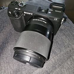 Sony 6400 4k Camera With Dji GIMBAL AND EXTRAS Financing  Is Available 
