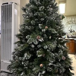 Árbol De 7.5 Ft  Con Luces Incluidas 