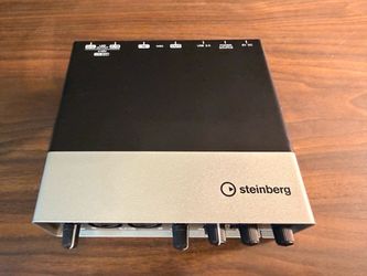 Steinberg UR22mkII USB Audio Interface – Yamaha D-PRE Preamps