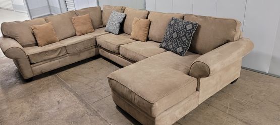 Big Sectional (I CAN DELIVER)