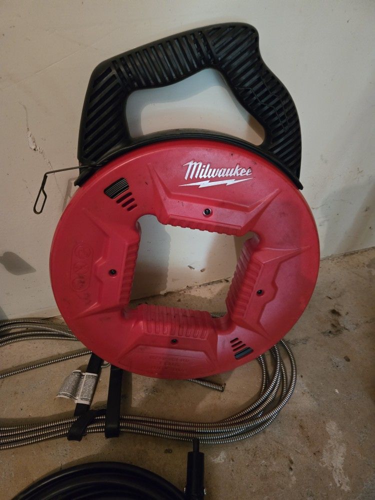 Milwaukee Fish Tape 150 Ft. Like New