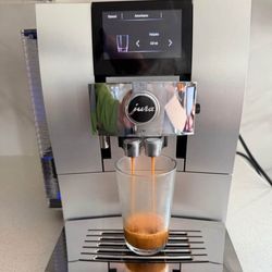 Jura Z10 Automatic Coffee Machine 