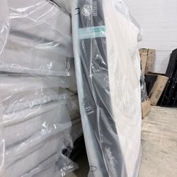 SALE 💥King Mattress Tempurpedic ProBreeze Medium Hybrid 2.0