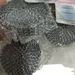 Silver diamond roll for cake decoration
