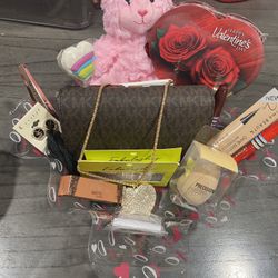 cute MK BAG BASKET 