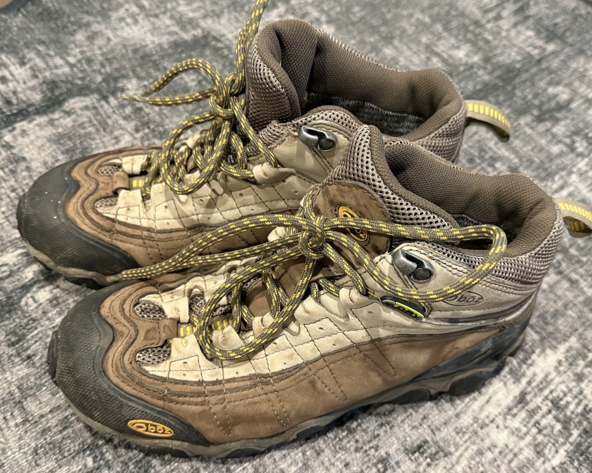 Oboz Womens Size 8 Mid Waterproof Hiking Boots