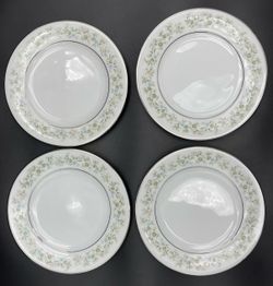 4 Noritake Savannah Saucers 2031 Pink Blue Flowers White Platinum Trim