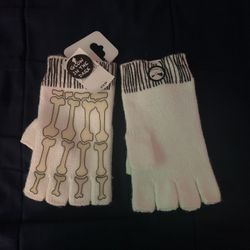 Jack Skellington Gloves - Glow In The Dark 